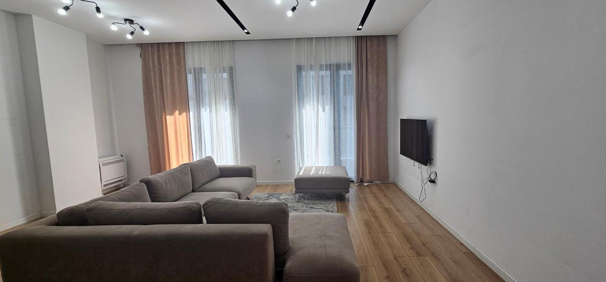 Free Parking Tirana Modern Escape Apartment Bagian luar foto