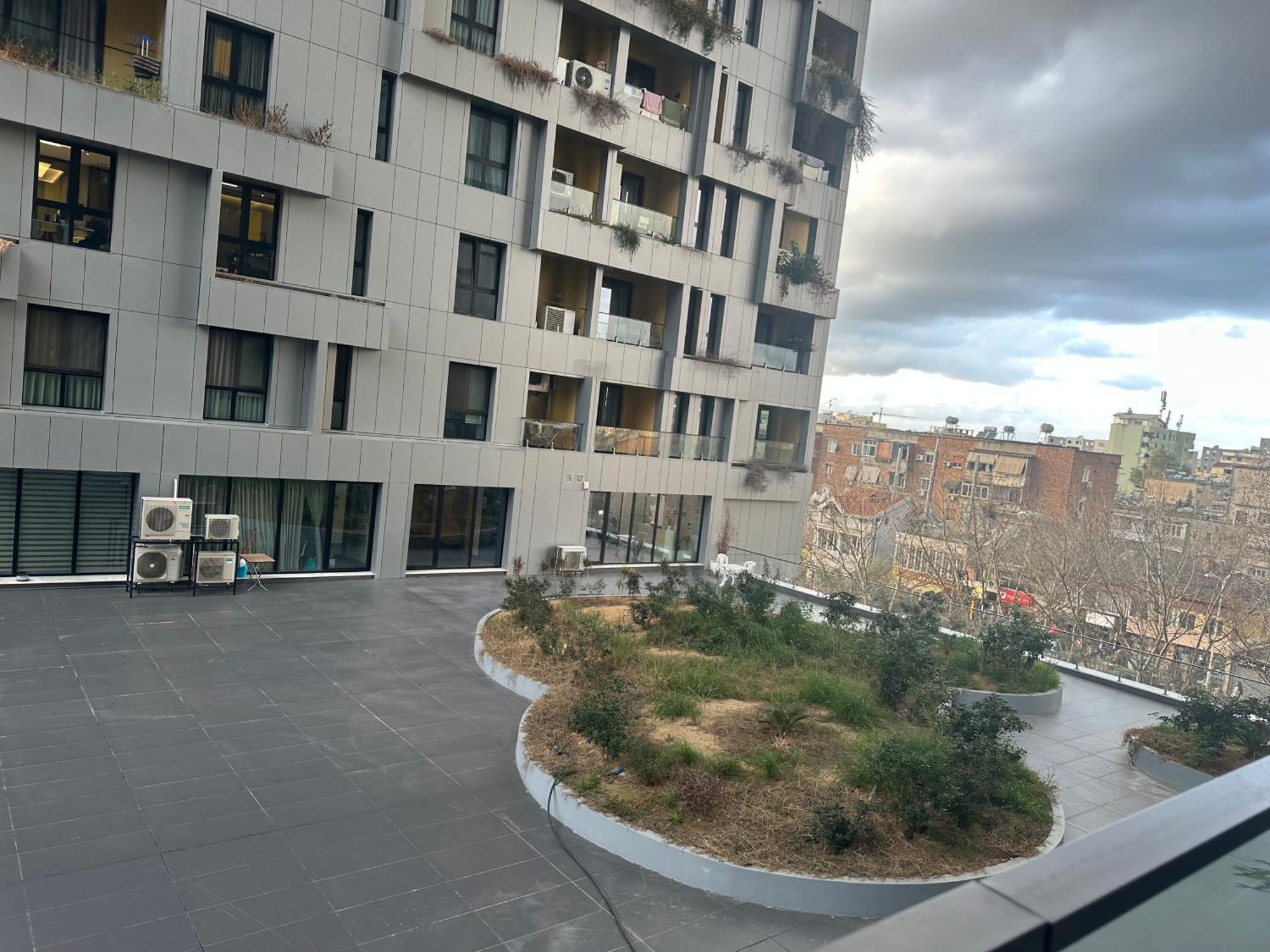 Free Parking Tirana Modern Escape Apartment Bagian luar foto
